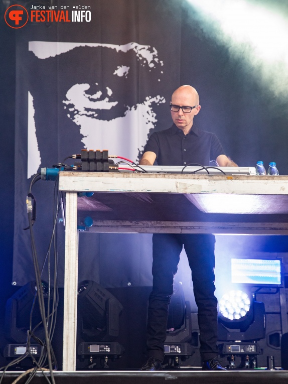 Nitzer Ebb op Amphi Festival 2019 foto