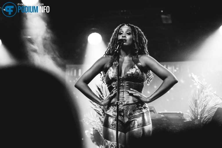 Lion Babe op Lion Babe - 27/7 - Paradiso Noord (Tolhuistuin) foto