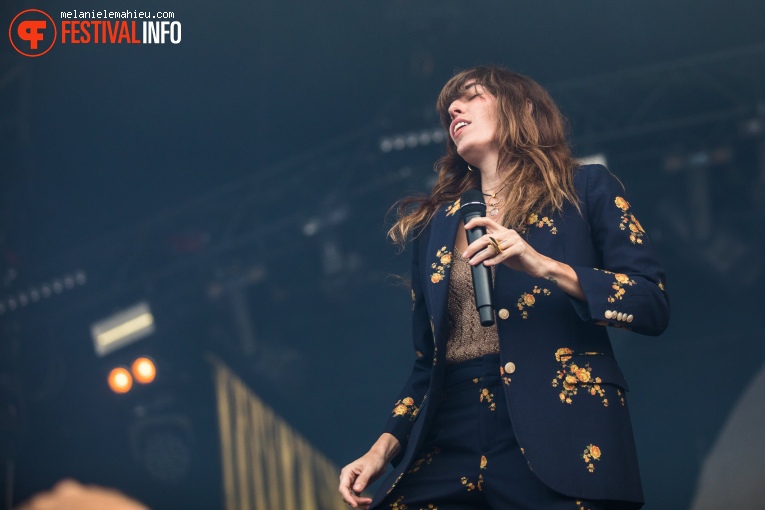 Lou Doillon op Paléo Festival 2019 foto