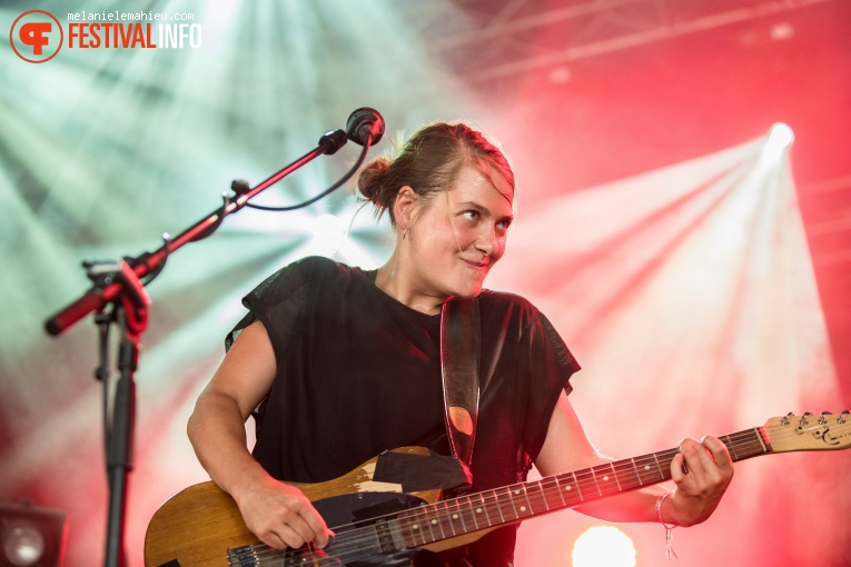 Emilie Zoé op Paléo Festival 2019 foto