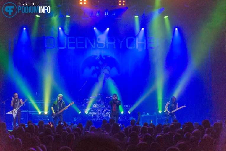 Queensrÿche op Queensryche - 03/08 - Effenaar foto