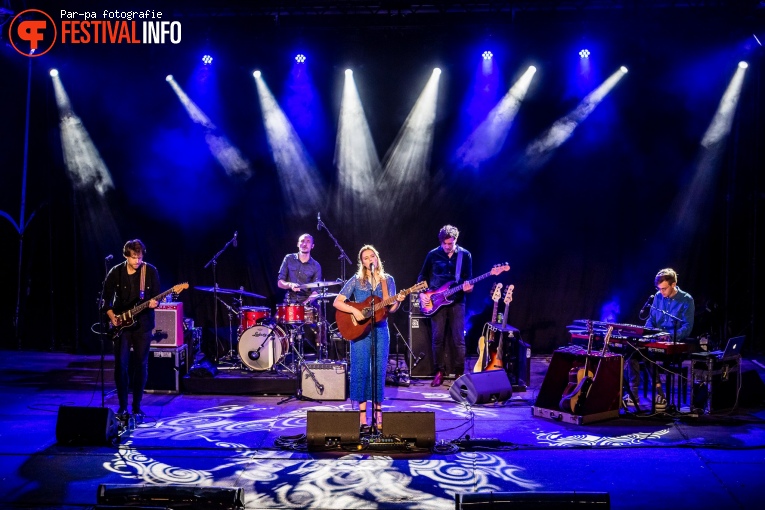 Maaike Ouboter op Tussen de hoge Bomen 2019 foto