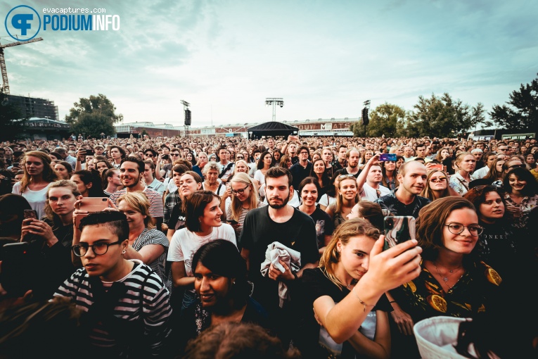 James Bay - 04/08 - NDSM-Werf foto