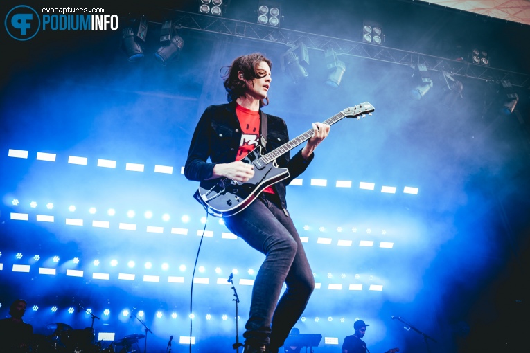 James Bay op James Bay - 04/08 - NDSM-Werf foto