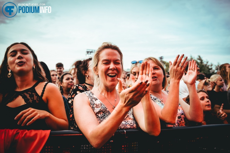 James Bay - 04/08 - NDSM-Werf foto