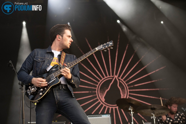 The Amazons op Thirty Seconds To Mars - 06/08 - NDSM-Werf foto