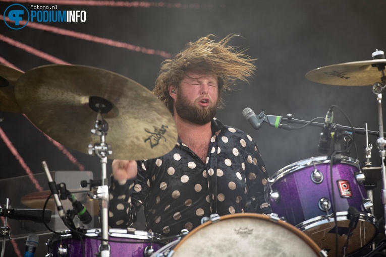 The Amazons op Thirty Seconds To Mars - 06/08 - NDSM-Werf foto