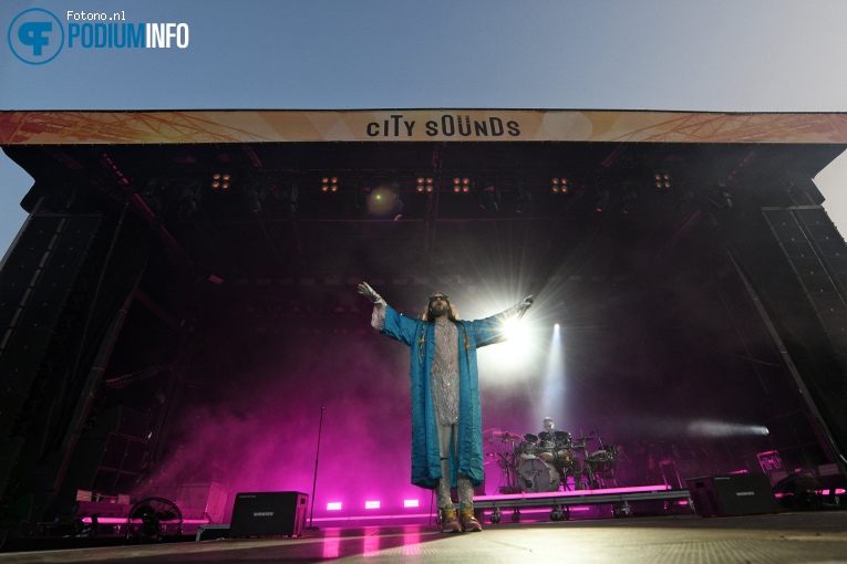 Thirty Seconds to Mars op Thirty Seconds To Mars - 06/08 - NDSM-Werf foto