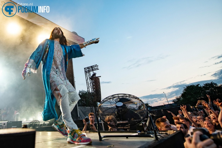 Foto Thirty Seconds to Mars op Thirty Seconds To Mars - 06/08 - NDSM-Werf