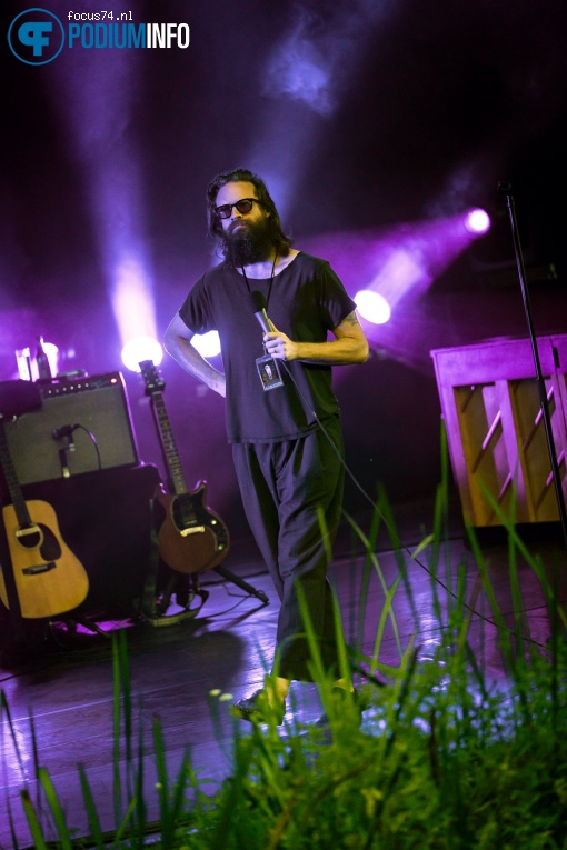 Foto Father John Misty op Father John Misty & José Gonzáles - 06/08 - Openluchttheater Caprera