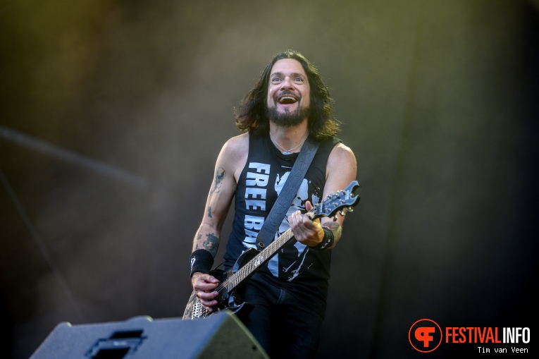 Prong op Into The Grave 2019, Vrijdag foto