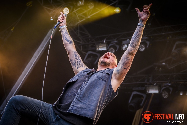 Soilwork op Into The Grave 2019, Vrijdag foto