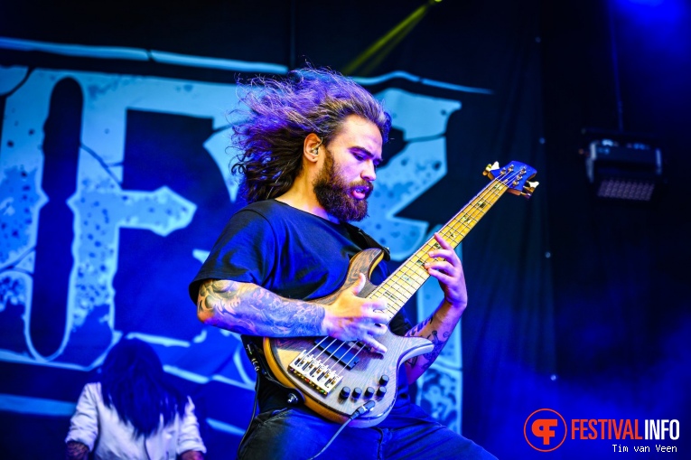 Jinjer op Into The Grave 2019, Zaterdag foto