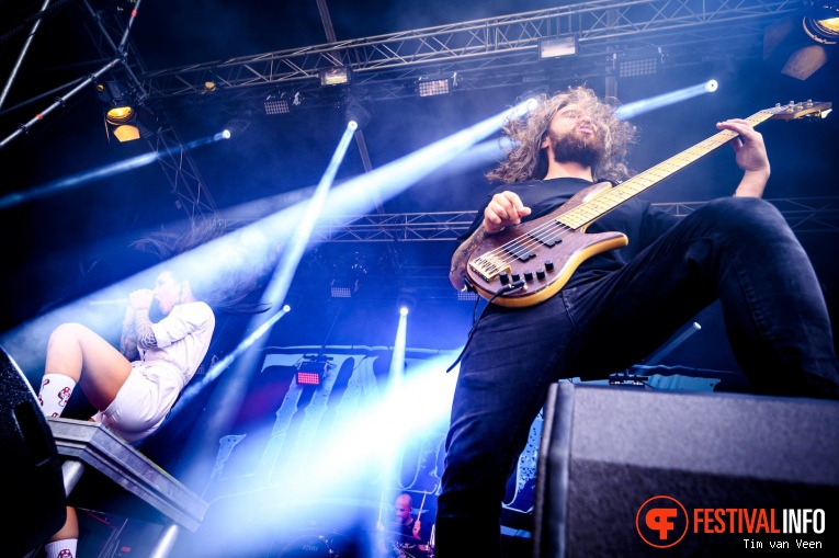 Jinjer op Into The Grave 2019, Zaterdag foto