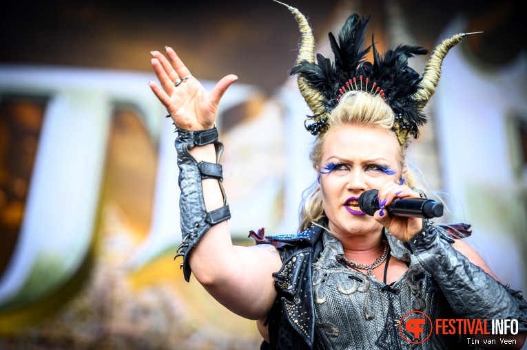 Battle Beast op Into The Grave 2019, Zaterdag foto