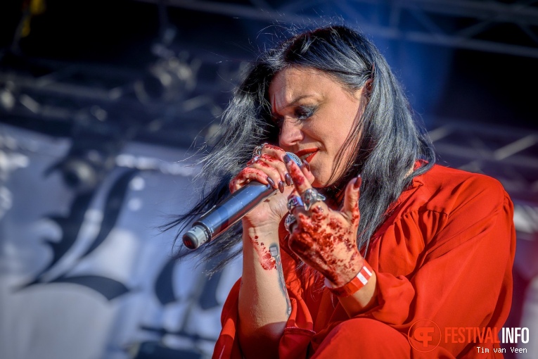 Lacuna Coil op Into The Grave 2019, Zaterdag foto