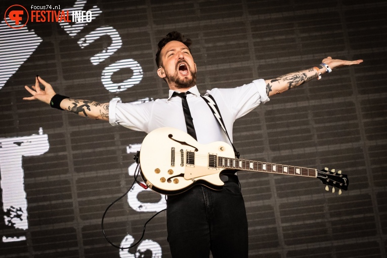 Frank Turner & The Sleeping Souls op Lowlands 2019 - Vrijdag foto