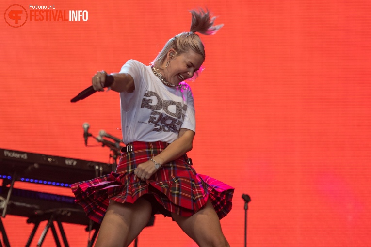 Anne-Marie op Lowlands 2019 - Vrijdag foto