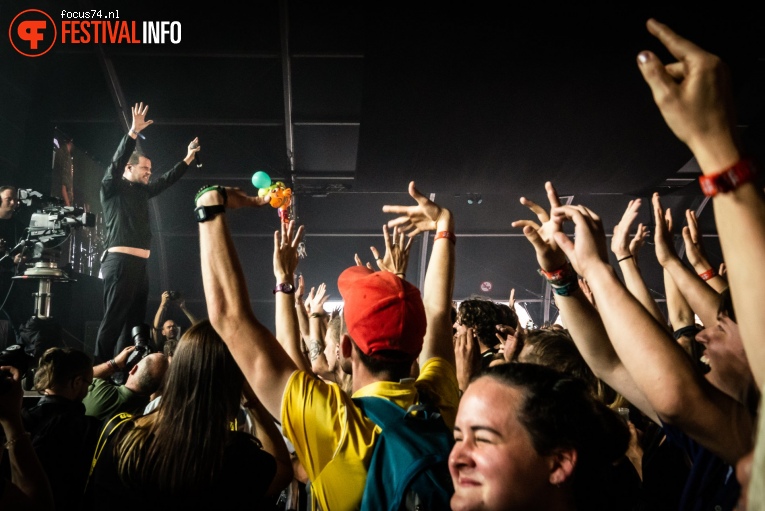 The Streets (UK) op Lowlands 2019 - Vrijdag foto