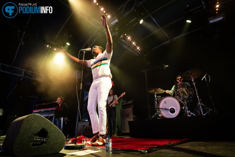 Durand Jones & the Indications op Lowlands 2019 - Zaterdag foto