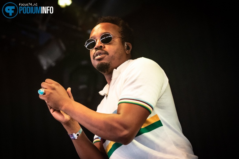 Durand Jones & the Indications op Lowlands 2019 - Zaterdag foto