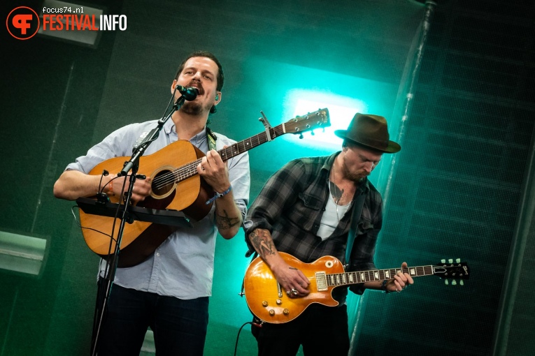 Bear's Den op Lowlands 2019 - Zondag foto