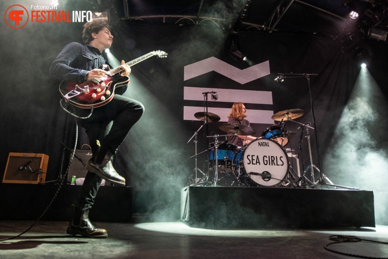 Sea Girls op Lowlands 2019 - Zondag foto