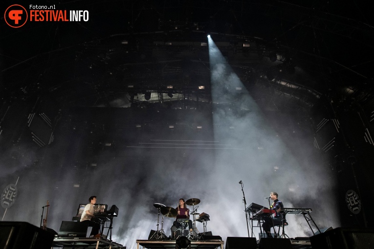 James Blake op Lowlands 2019 - Zondag foto