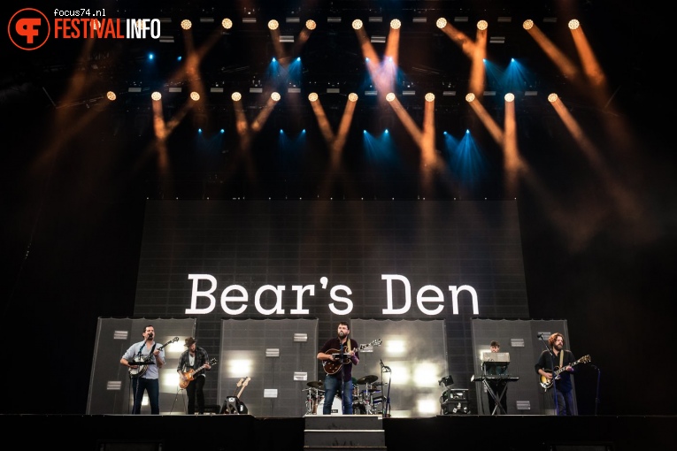 Bear's Den op Lowlands 2019 - Zondag foto