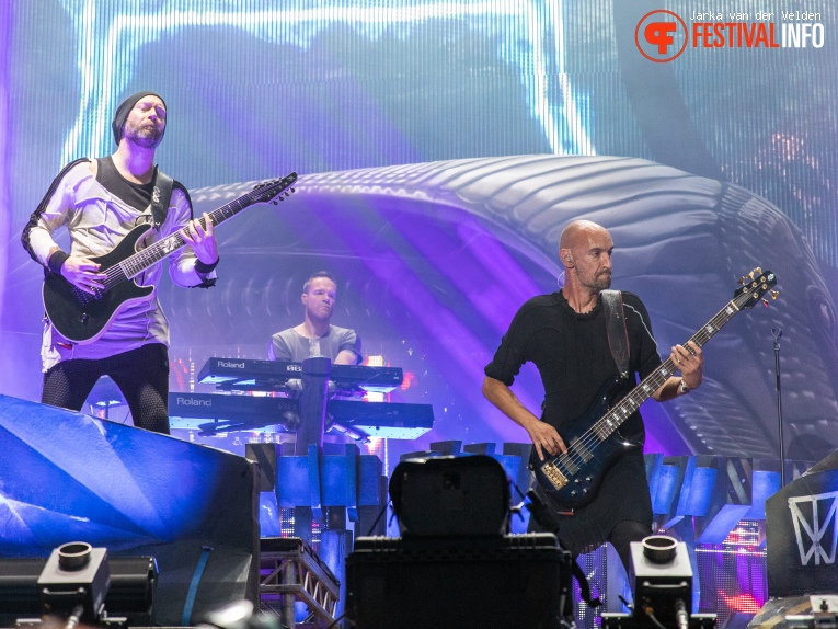 Within Temptation op M'era Luna 2019 foto