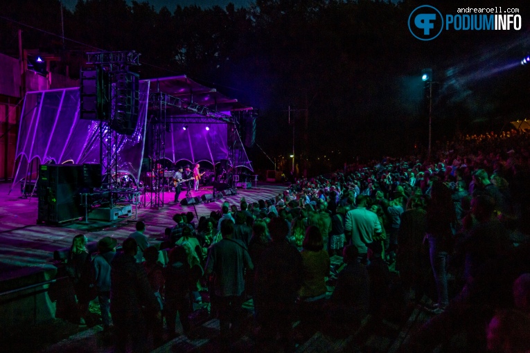 Morcheeba op Morcheeba - 18/08 - Openlucht Theater Amsterdamse Bos foto