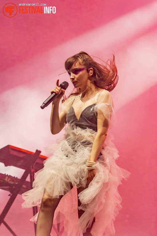 Chvrches op Sziget 2019 - donderdag foto