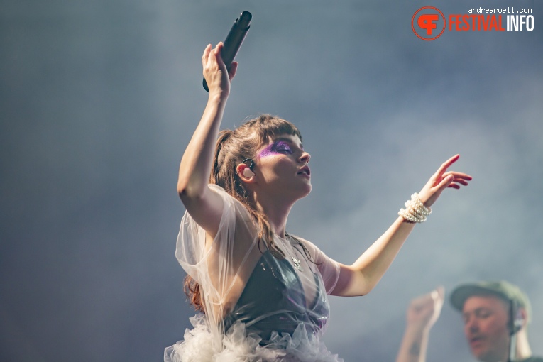 Chvrches op Sziget 2019 - donderdag foto