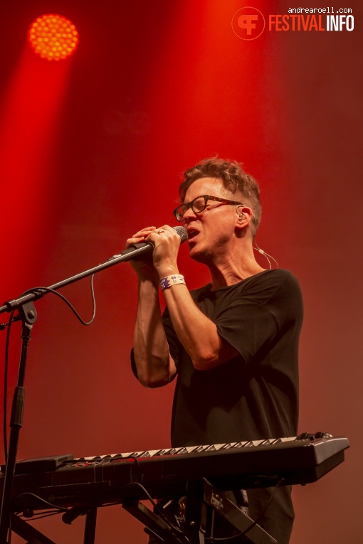 Son Lux op Sziget 2019 - zaterdag foto