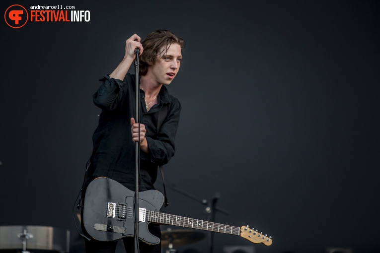 Catfish and the Bottlemen op Sziget 2019 - maandag foto