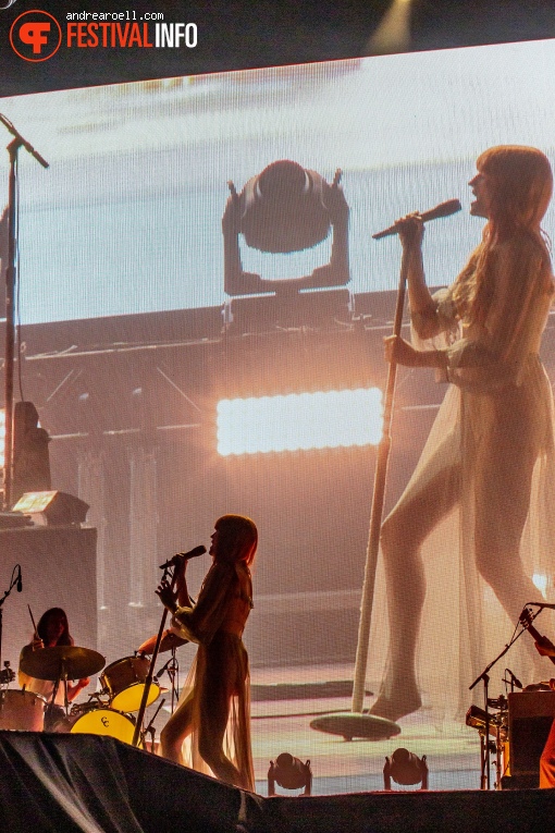 Florence + The Machine op Sziget 2019 - maandag foto