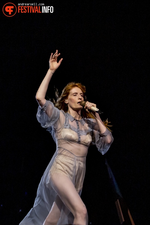 Florence + The Machine op Sziget 2019 - maandag foto