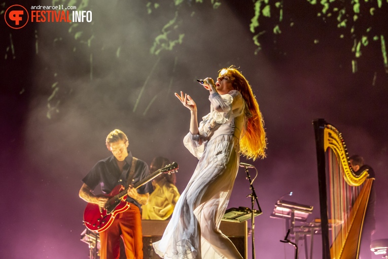 Florence + The Machine op Sziget 2019 - maandag foto