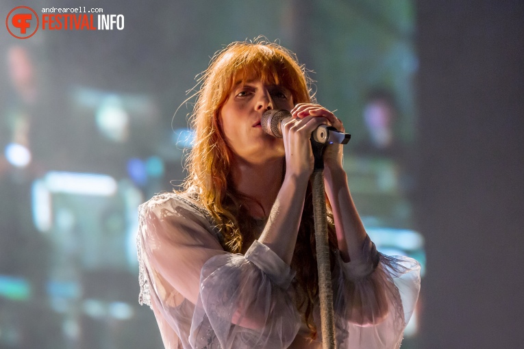 Florence + The Machine op Sziget 2019 - maandag foto