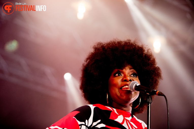 Michelle David & The Gospel Sessions op Once in a blue moon 2019 foto