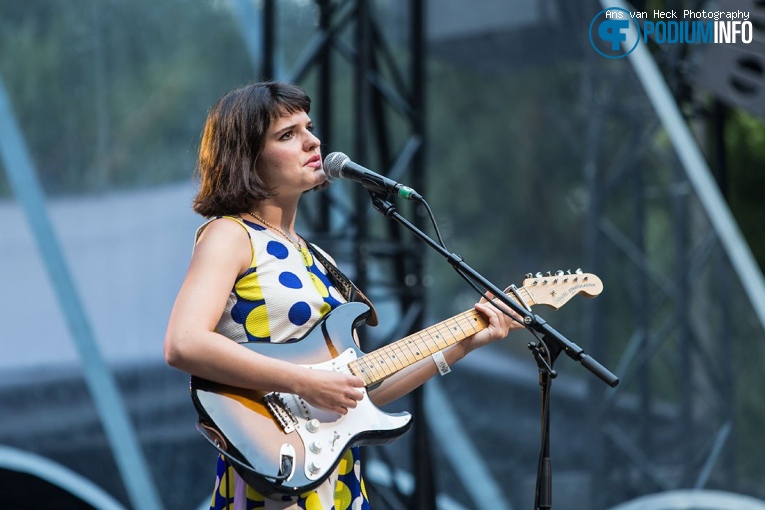 Violetta Zironi op Don McLean - 26/08 - Openlucht Theater Amsterdamse Bos foto