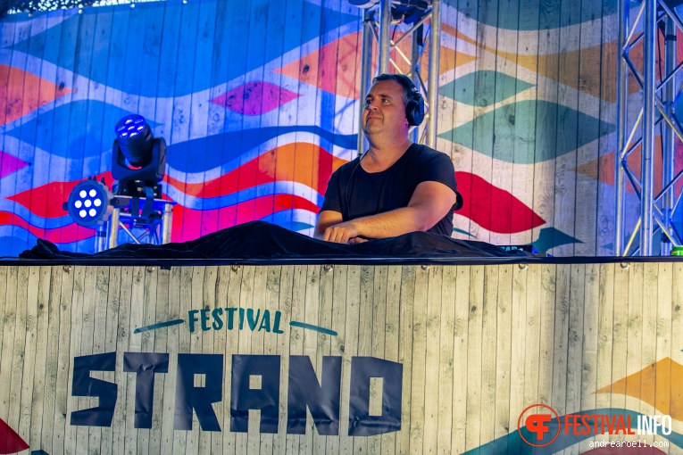 DJ Berry op Festival Strand 2019 foto