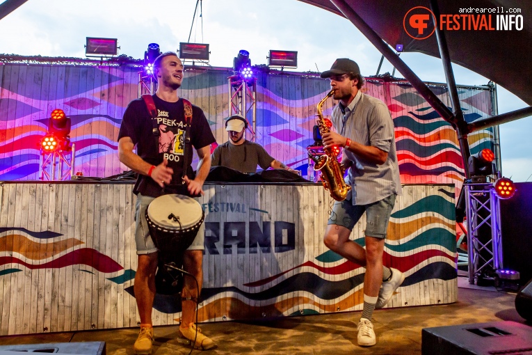 Runny Rem ft. Isaxbonvineas op Festival Strand 2019 foto