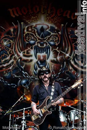 Motörhead op Arrow Classic Rock 2004 foto
