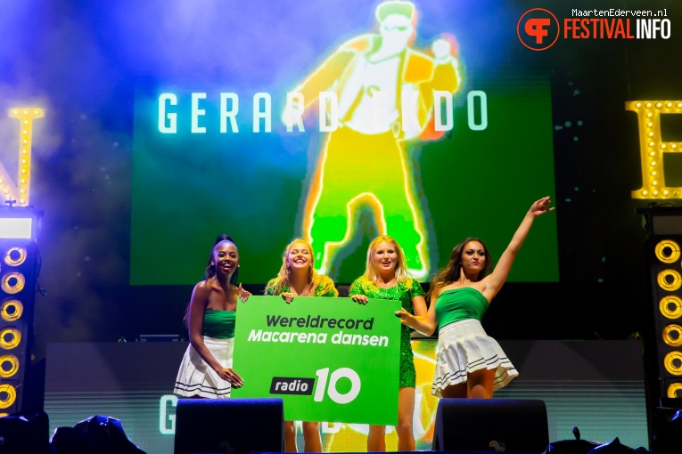 Gerard Ekdom op Live on The Beach 2019 - Vrijdag foto