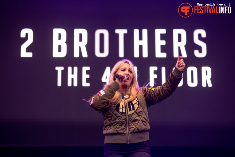 2 Brothers on the 4th Floor op Live on The Beach 2019 - Vrijdag foto