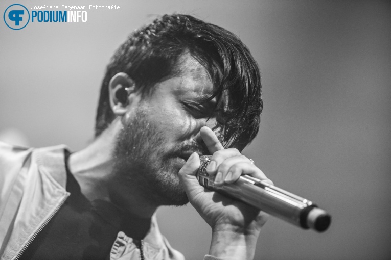 Young the Giant op Young the Giant - 21/09 - Paradiso foto