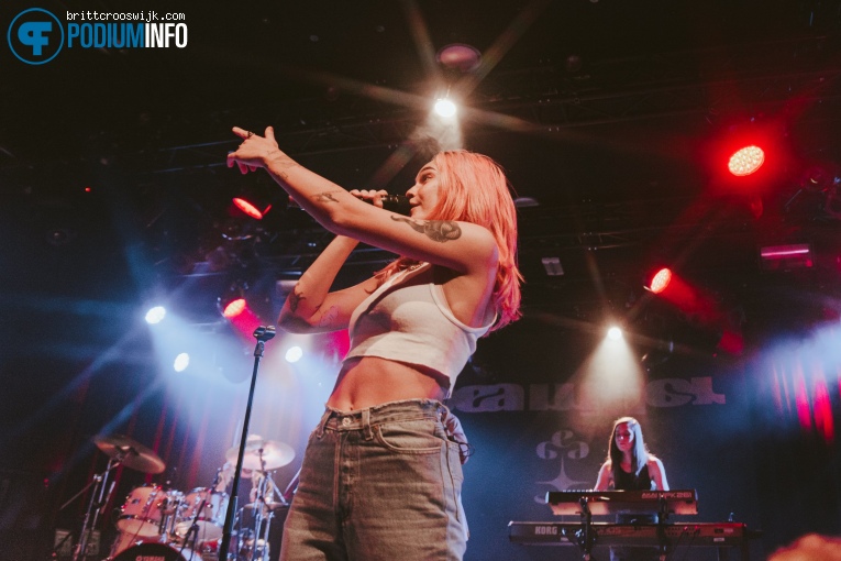 Bea Miller op Bea Miller - 27/09 - Paradiso Noord foto