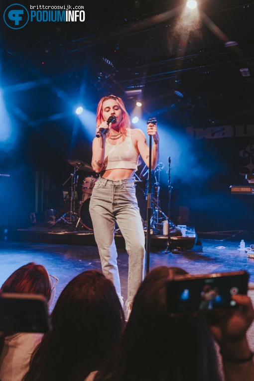 Bea Miller op Bea Miller - 27/09 - Paradiso Noord foto