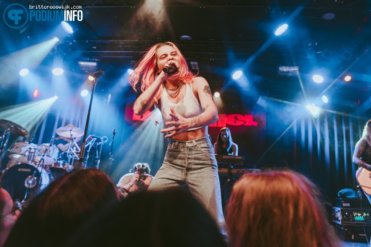Bea Miller op Bea Miller - 27/09 - Paradiso Noord foto